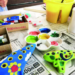 まにわ遊びの教室(アイスクリーム作り・スイトン絵付け) ※ヒルゼン高原センター内